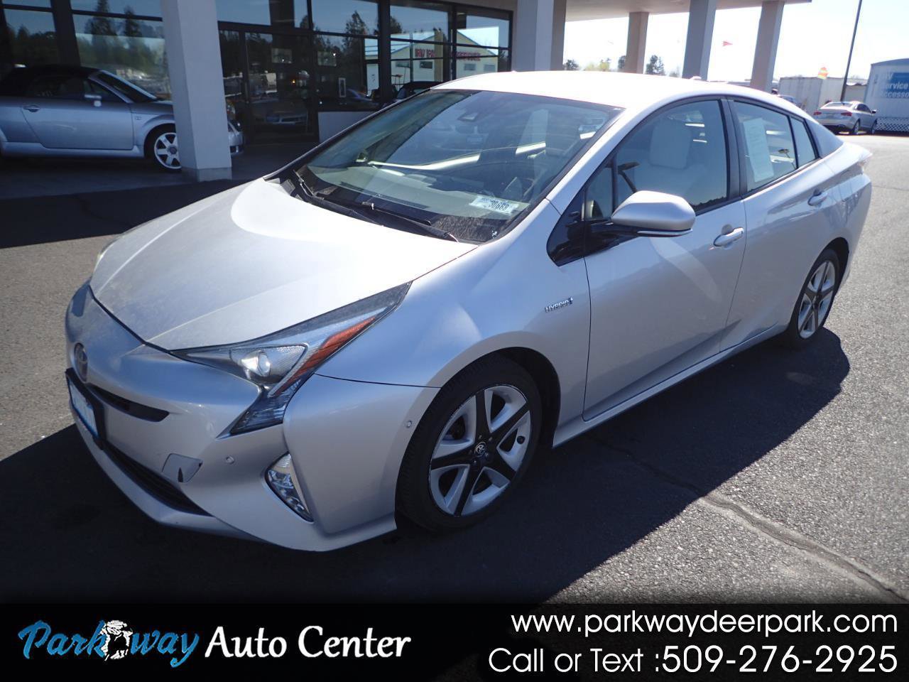 Used 2017 Toyota Prius Three Touring FWD image 1
