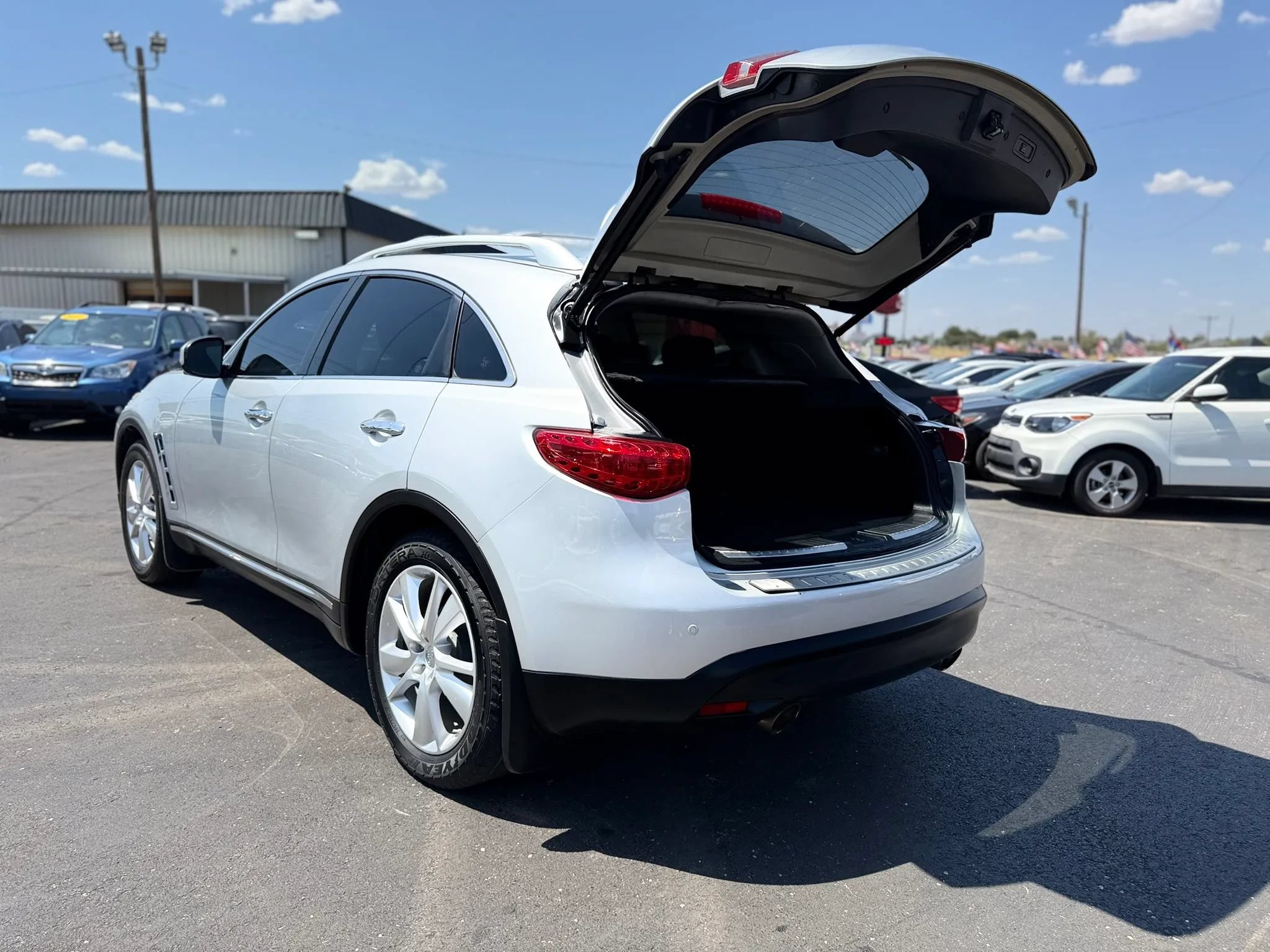 Used 2012 INFINITI FX35 2WD w/ Premium Pkg image 35