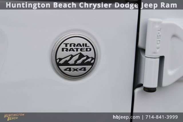 Used 2023 Jeep Wrangler Sahara image 7