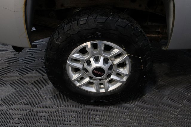 Used 2011 GMC Sierra 2500 SLT w/ Snow Plow Prep Package image 24