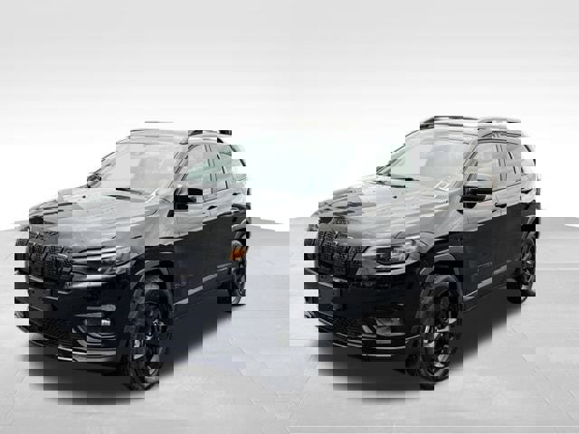 Used 2023 Jeep Cherokee Altitude Lux image 3