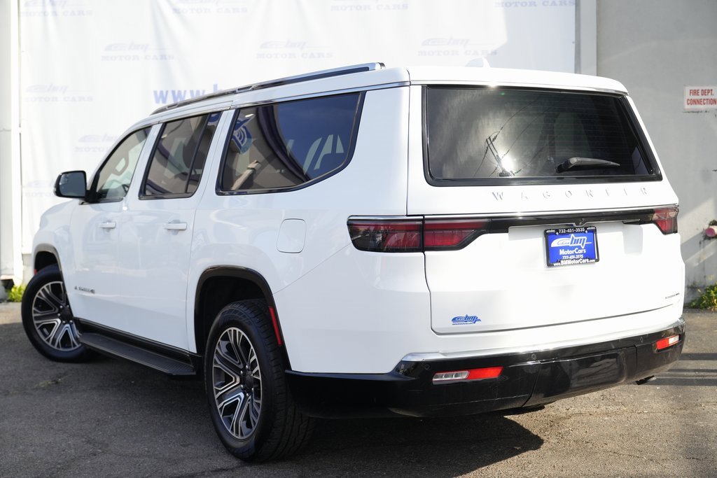 Used 2023 Jeep Wagoneer L Series II image 4