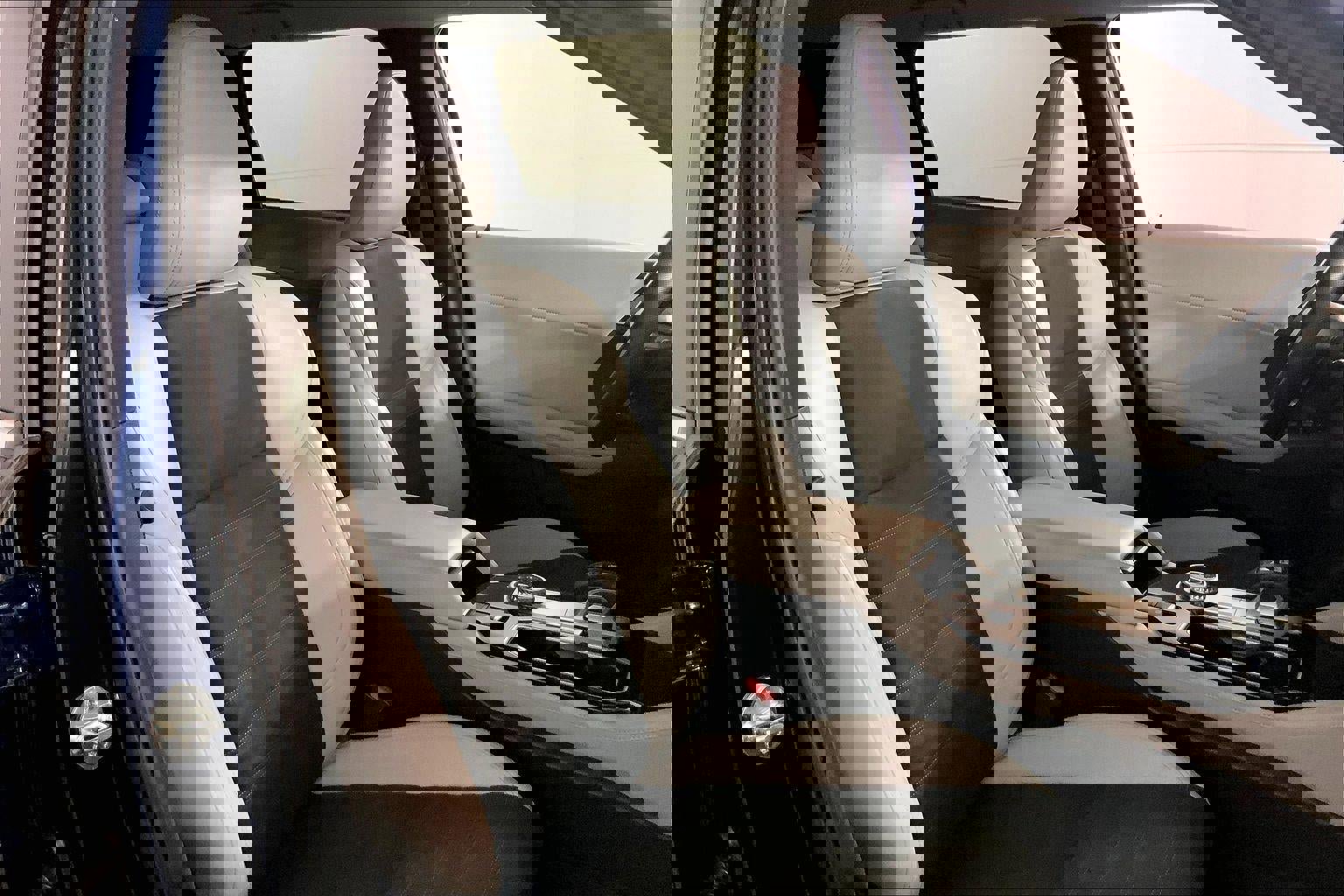 Used 2025 Mitsubishi Outlander SE image 7