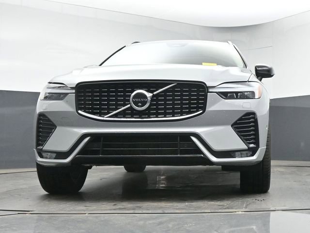 Used 2025 Volvo XC60 B5 Ultra w/ Protection Package Premier AWD/4WD image 12