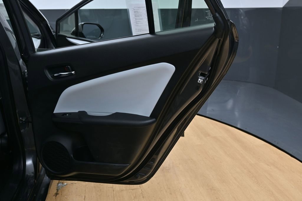 Used 2018 Toyota Prius Prime Plus image 38