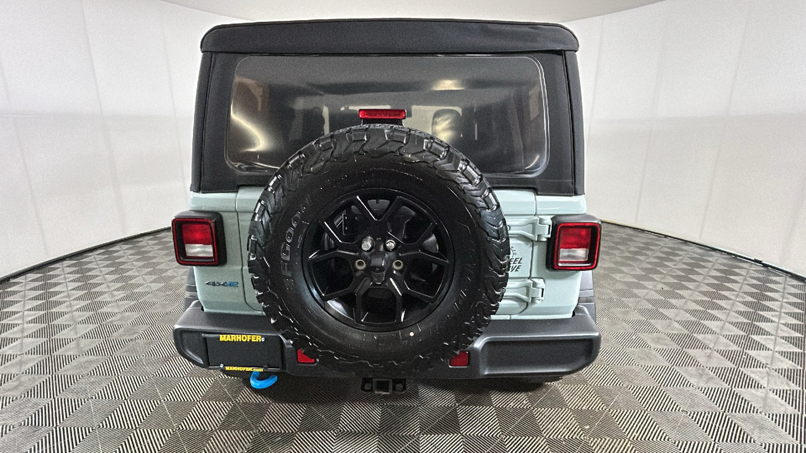Used 2024 Jeep Wrangler Unlimited AWD/4WD image 4