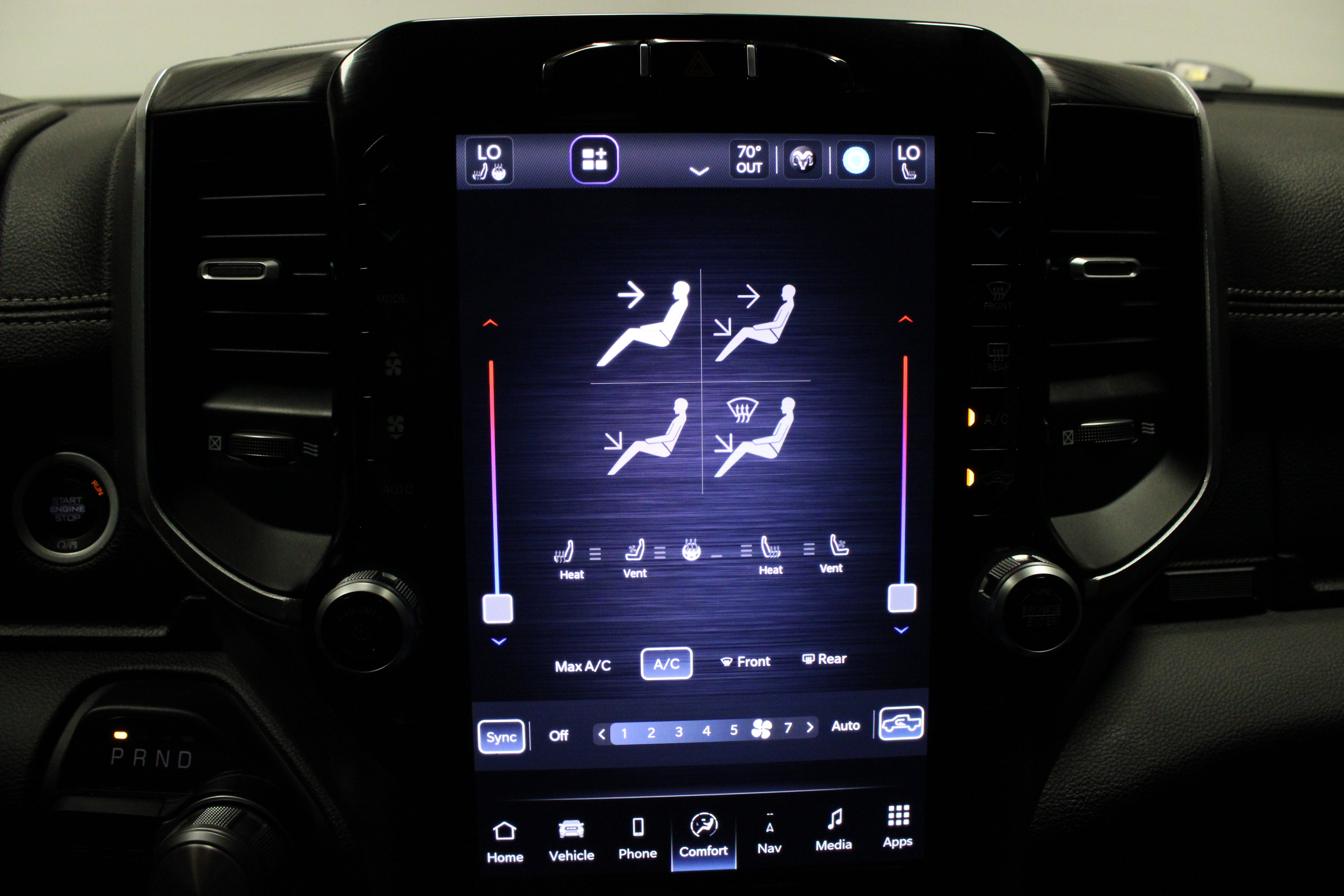 Used 2023 RAM 1500 Laramie RWD image 28