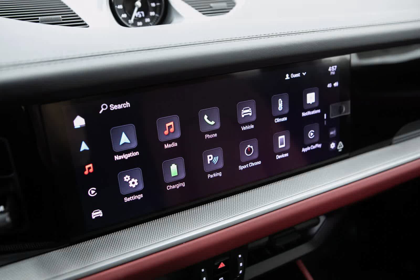 Certified 2025 Porsche Cayenne E-Hybrid AWD/4WD image 15
