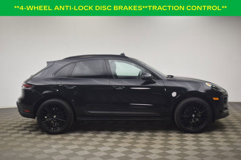 Used 2022 Porsche Macan image 12