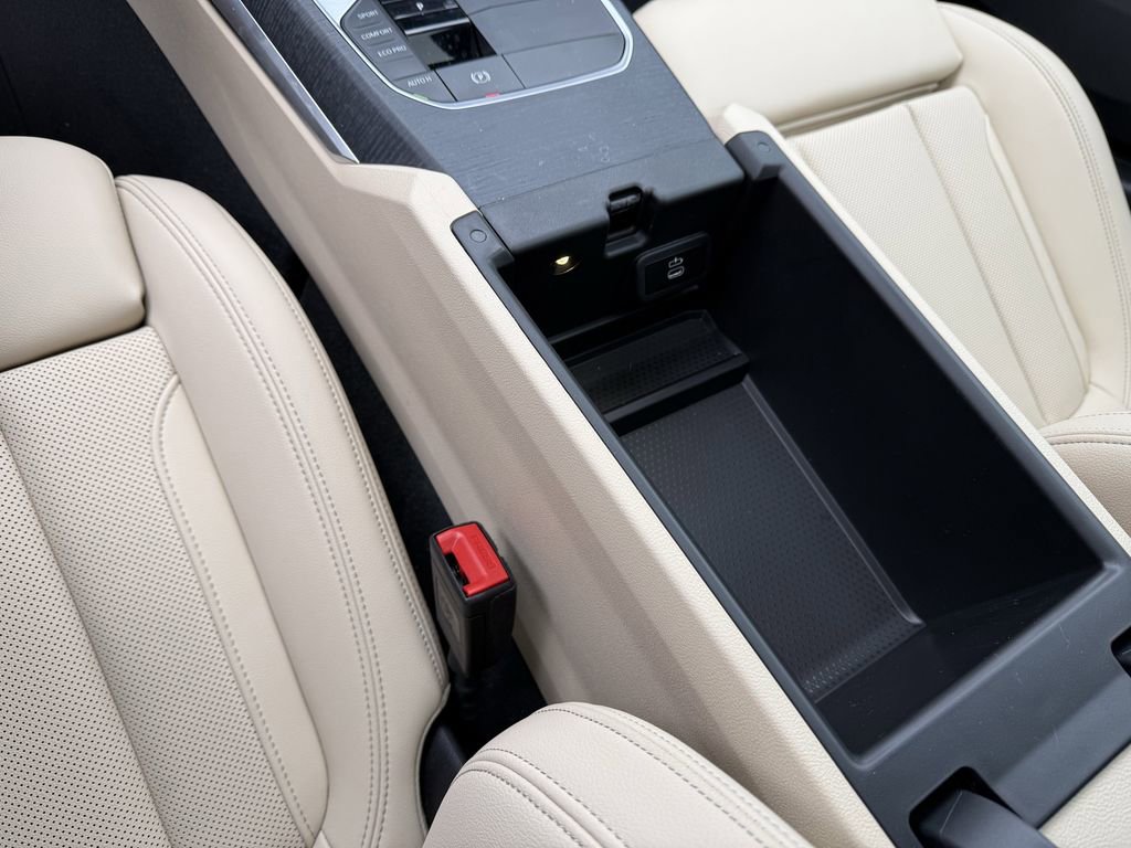 Used 2025 BMW 330i xDrive Sedan w/ Convenience Package image 29