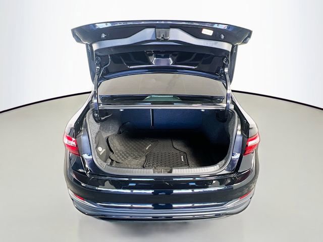 Used 2023 Volkswagen Jetta SE w/ Panoramic Sunroof Package FWD image 29