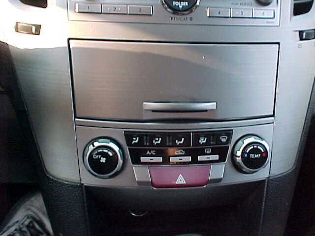 Used 2011 Subaru Outback 2.5i Premium w/ All-Weather Pkg image 24