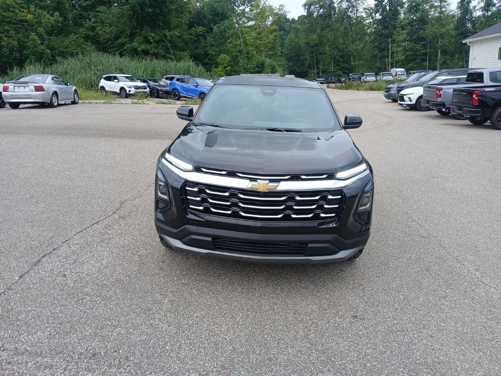 Used 2025 Chevrolet Equinox LT AWD/4WD image 8