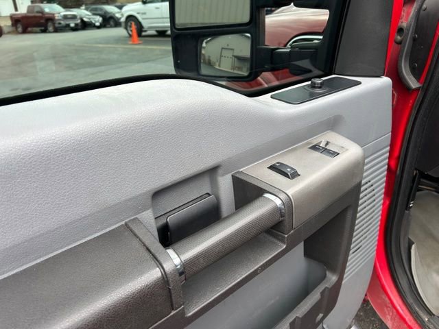 Used 2012 Ford F250 XLT w/ Camper Pkg image 17