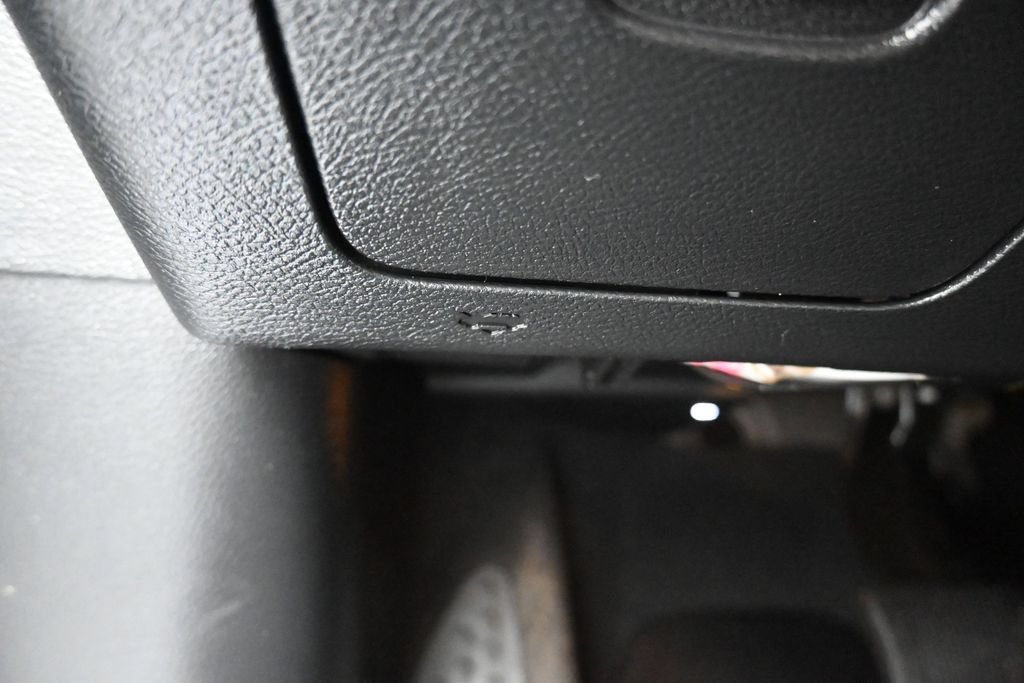 Used 2019 Jeep Cherokee Trailhawk AWD/4WD image 28