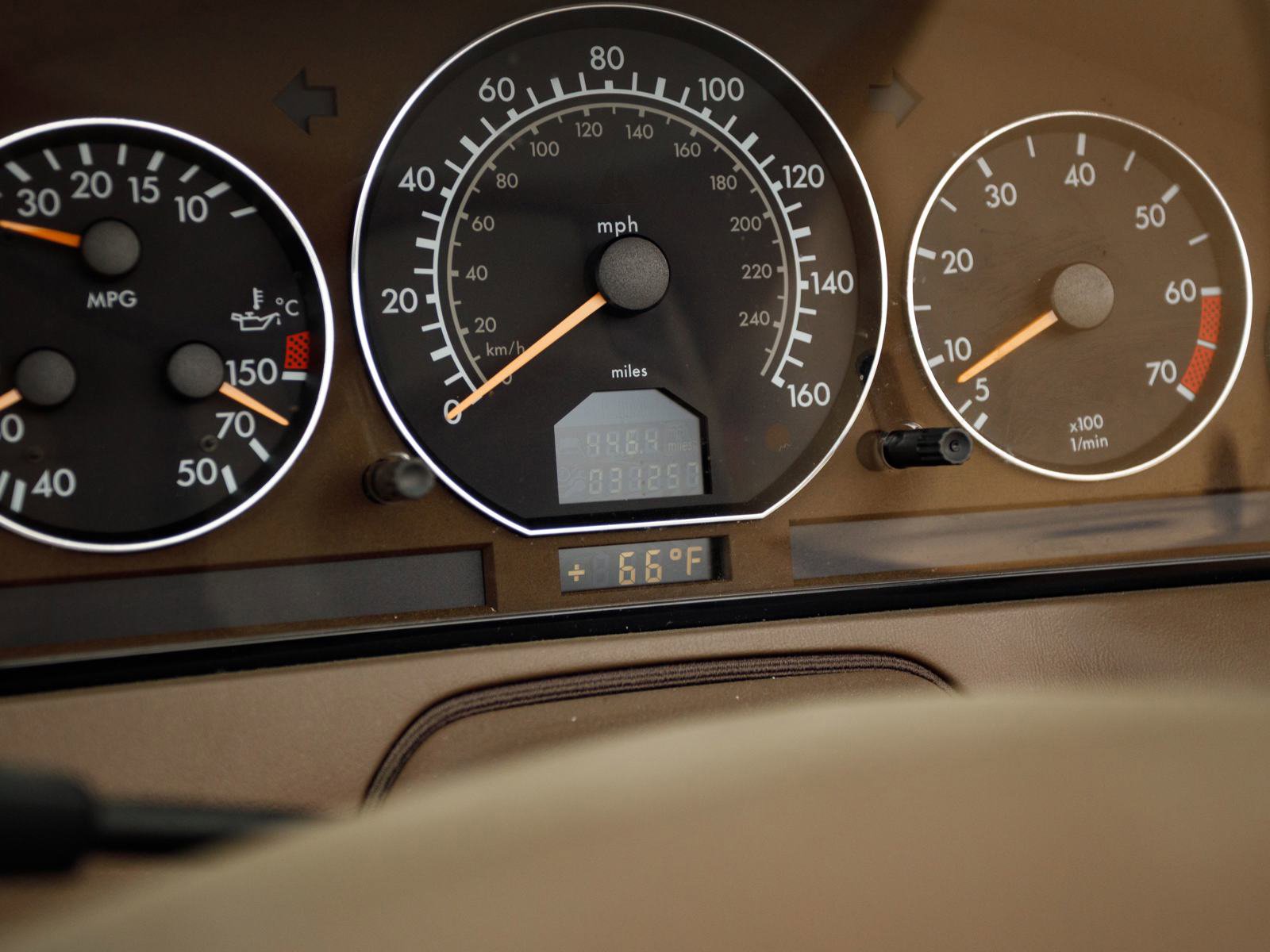 Used 2000 Mercedes-Benz SL 500 image 27