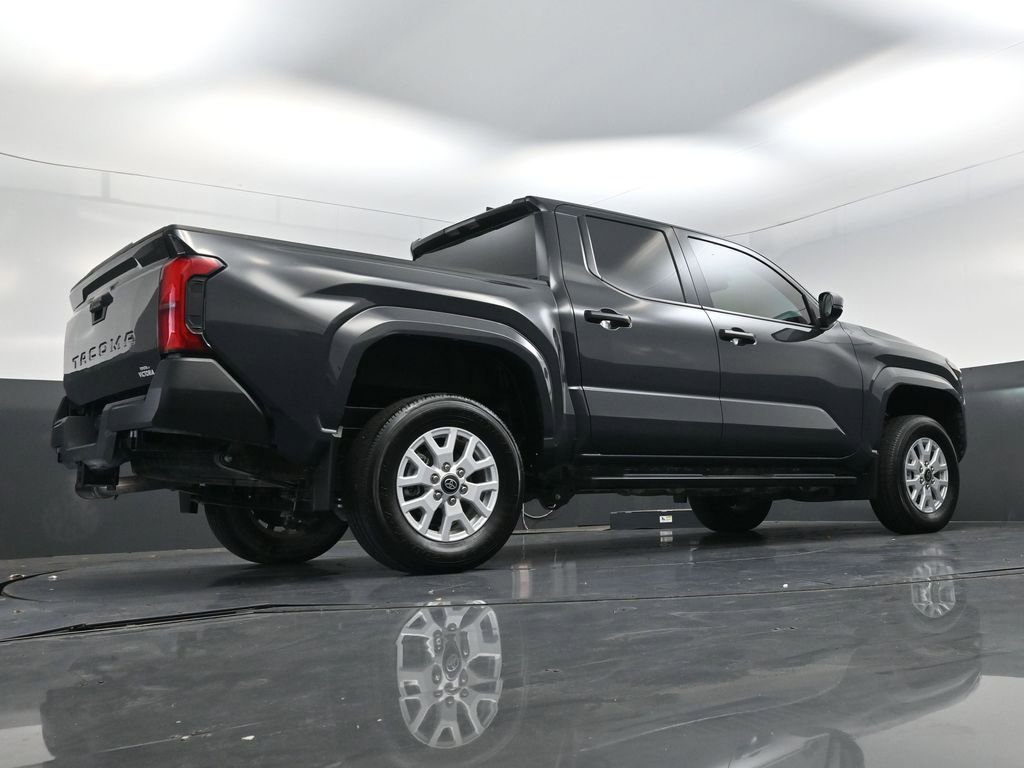 Used 2024 Toyota Tacoma SR image 19
