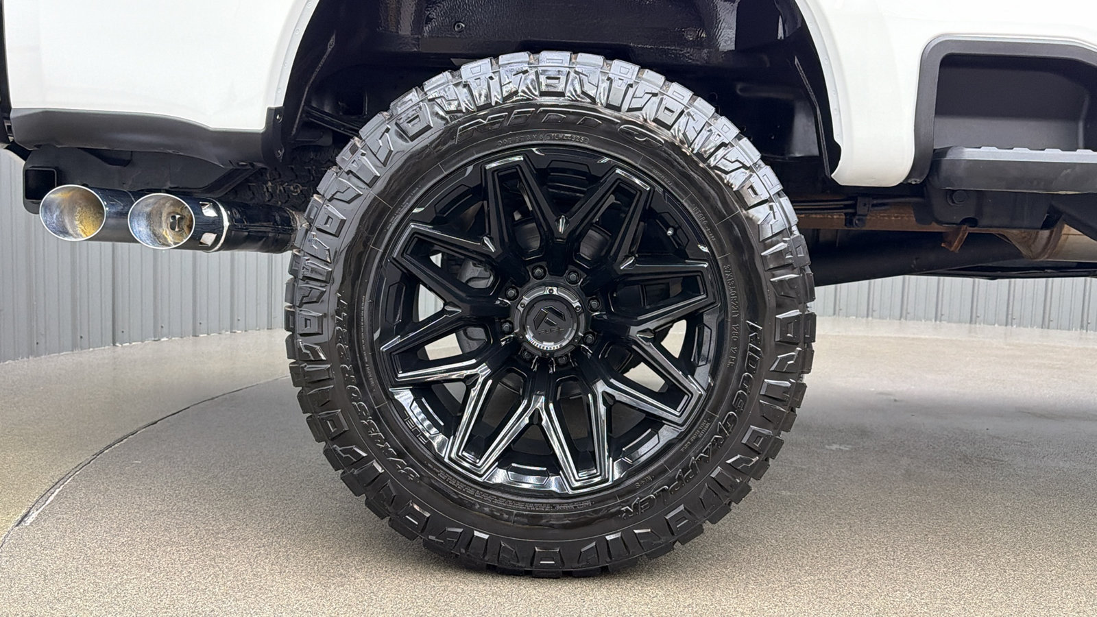 Used 2026 Ford F250 Platinum AWD/4WD image 11