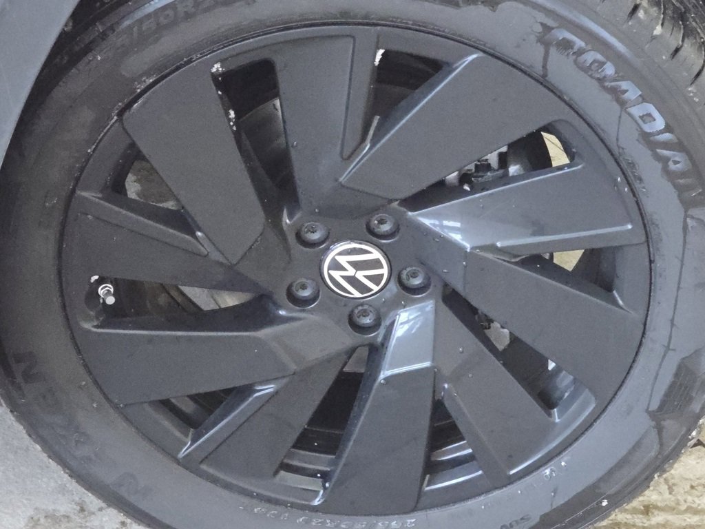 New 2024 Volkswagen Atlas SE image 8