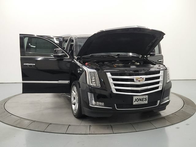 Used 2018 Cadillac Escalade ESV Luxury RWD image 11