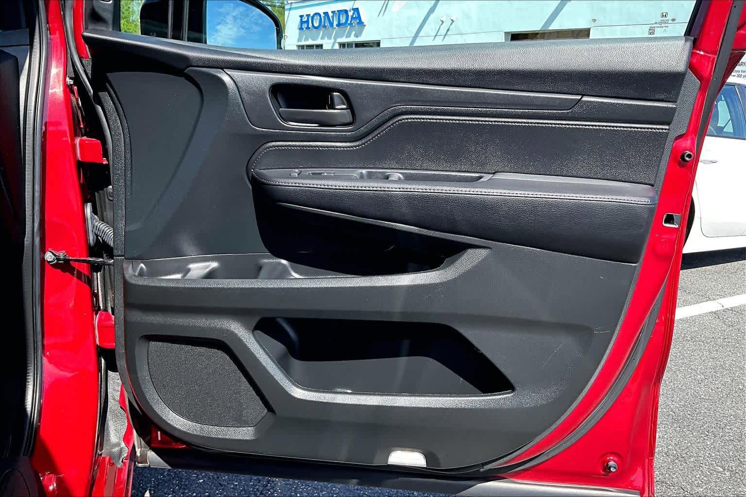 Used 2023 Honda Odyssey Sport image 23