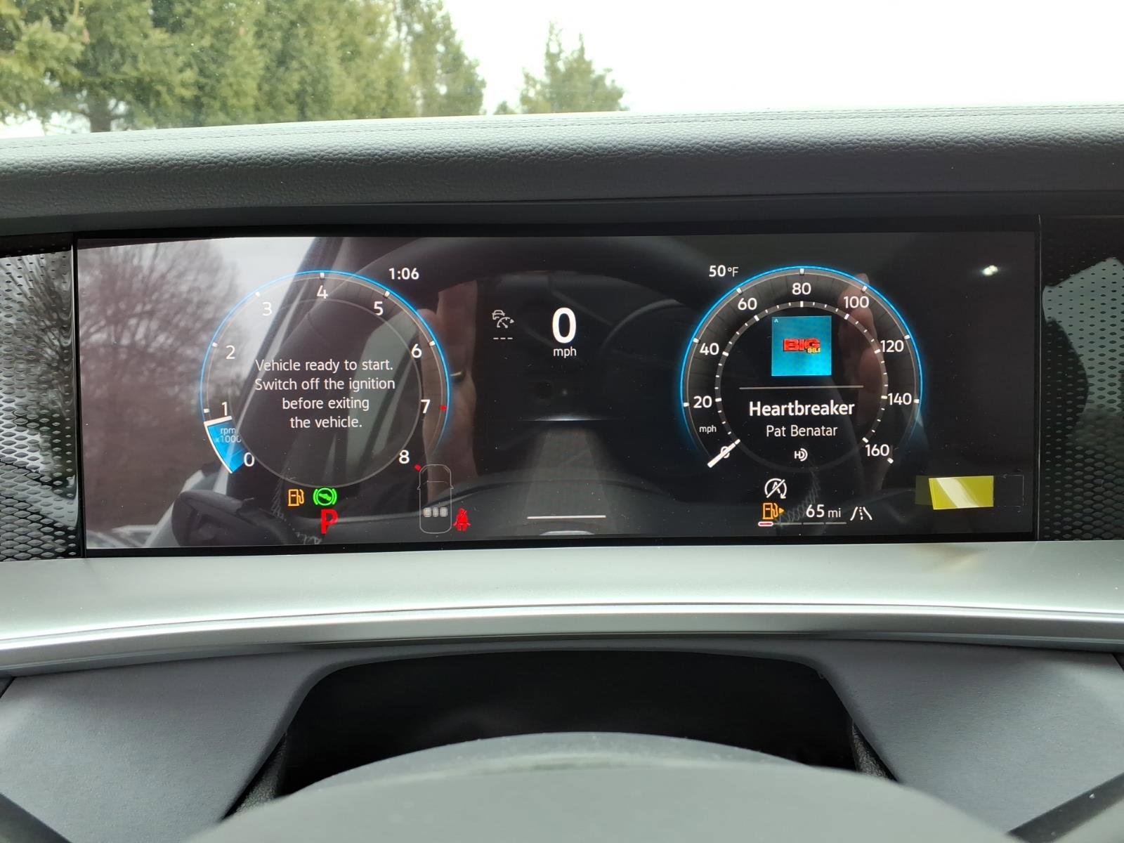 New 2025 Volkswagen Tiguan SE image 13