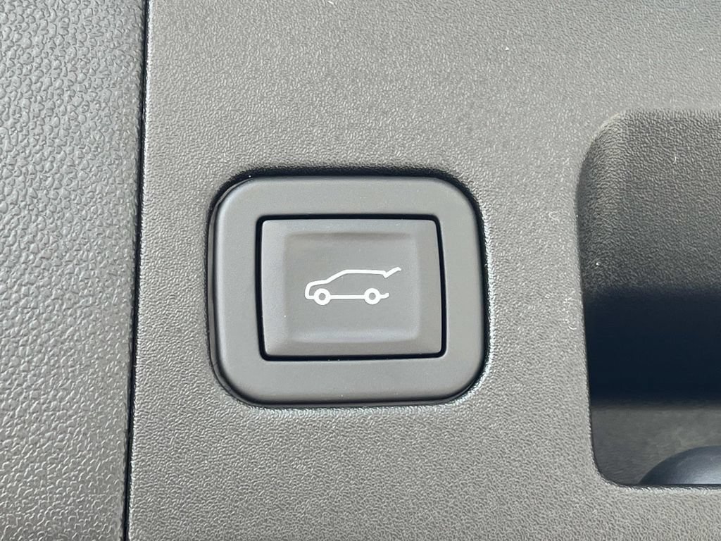 New 2026 Cadillac XT5 Luxury AWD/4WD image 12