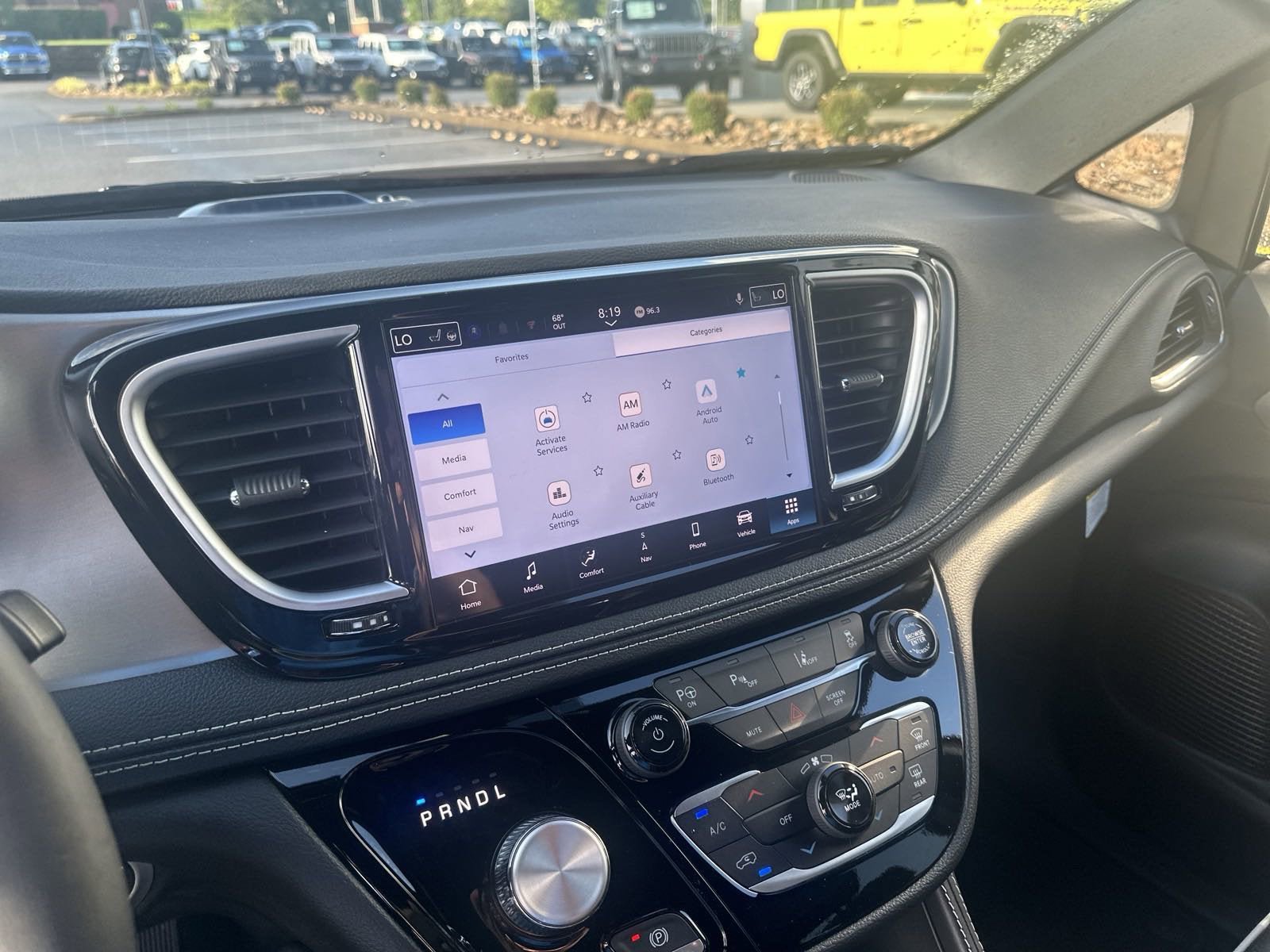 New 2024 Chrysler Pacifica Premium FWD image 38