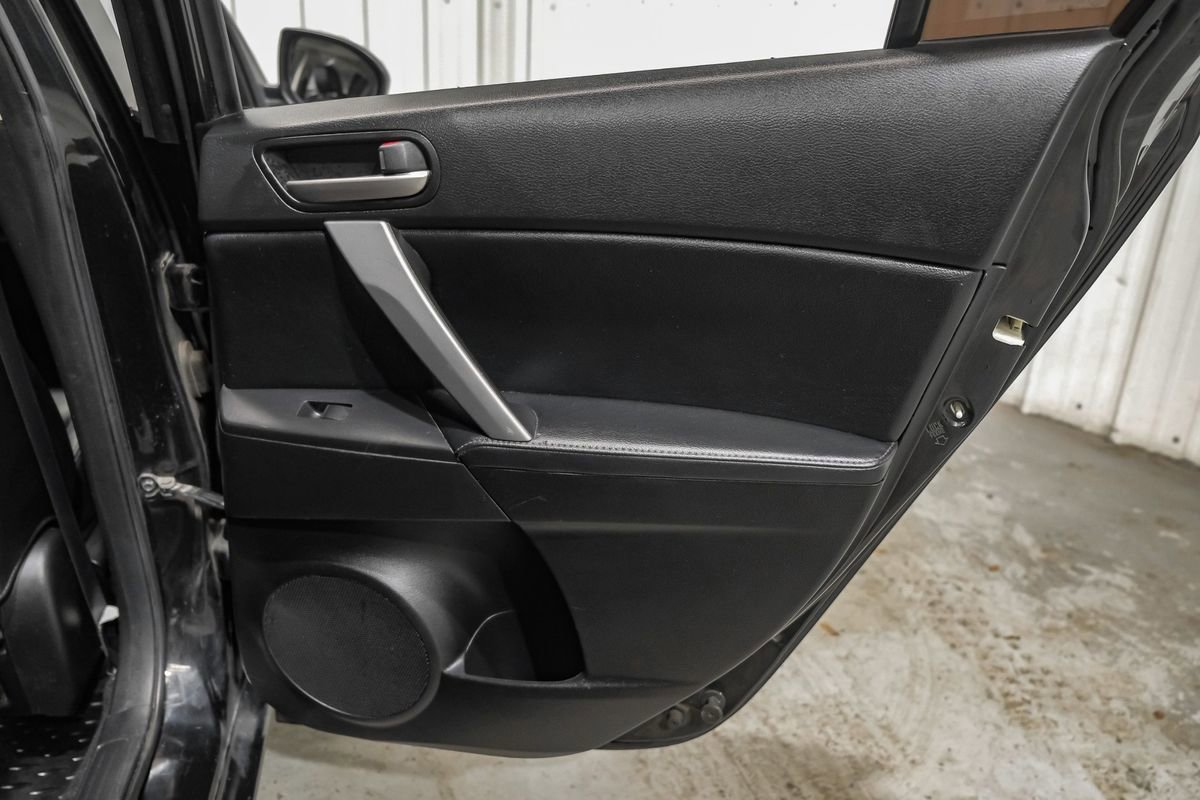 Used 2012 MAZDA MAZDA3 i Grand Touring w/ Tech Pkg FWD image 42