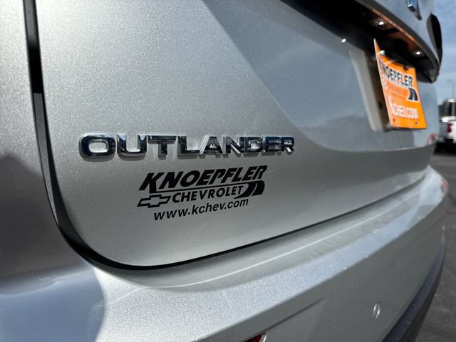 Used 2025 Mitsubishi Outlander ES AWD/4WD image 33