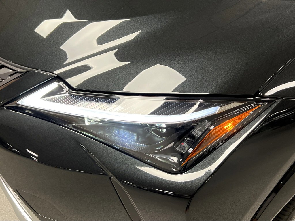 New 2025 Lexus UX 300h AWD image 37