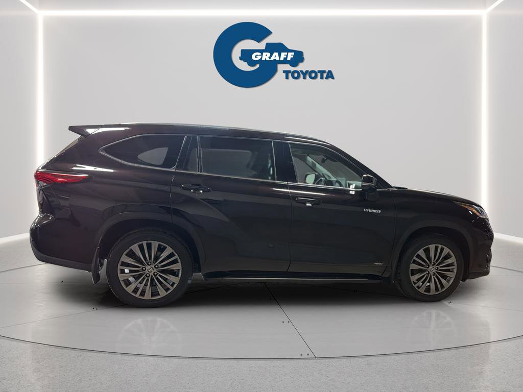 Used 2020 Toyota Highlander Platinum AWD/4WD image 4