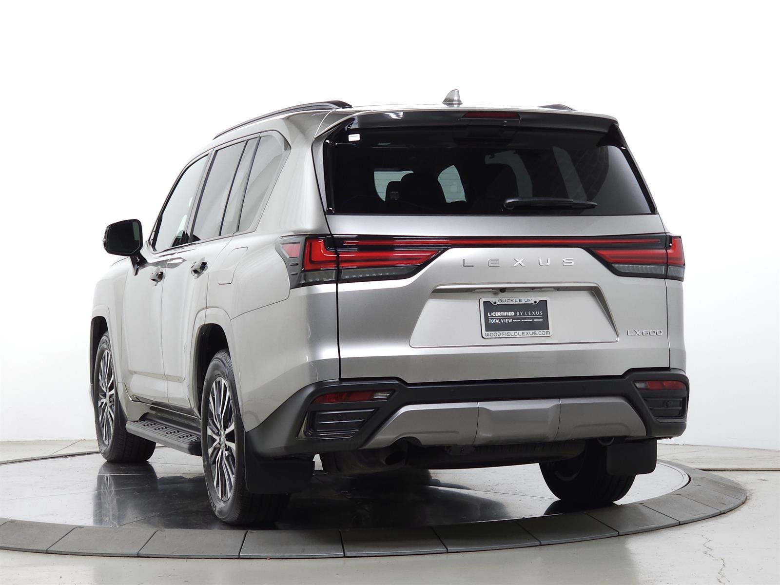Certified 2025 Lexus LX 600 4WD w/ Interior Upgrade Package image 5