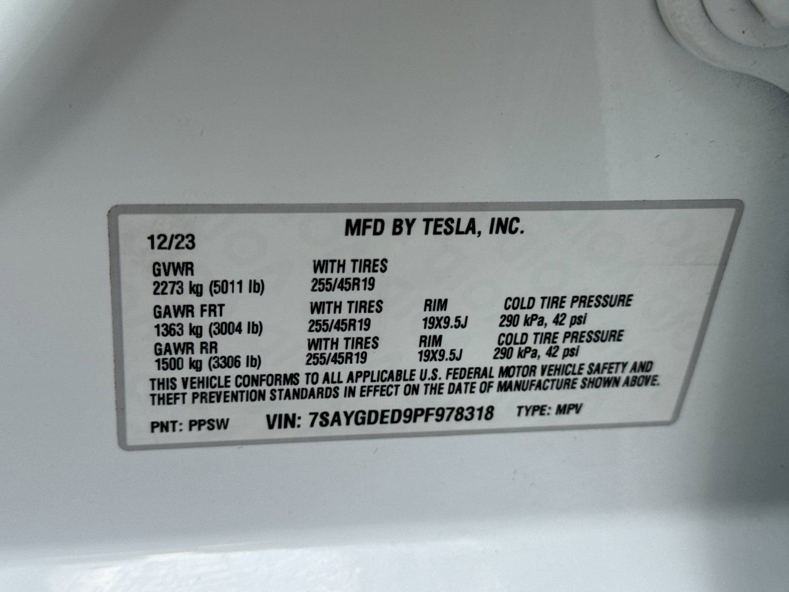 Used 2023 Tesla Model Y 2WD image 28
