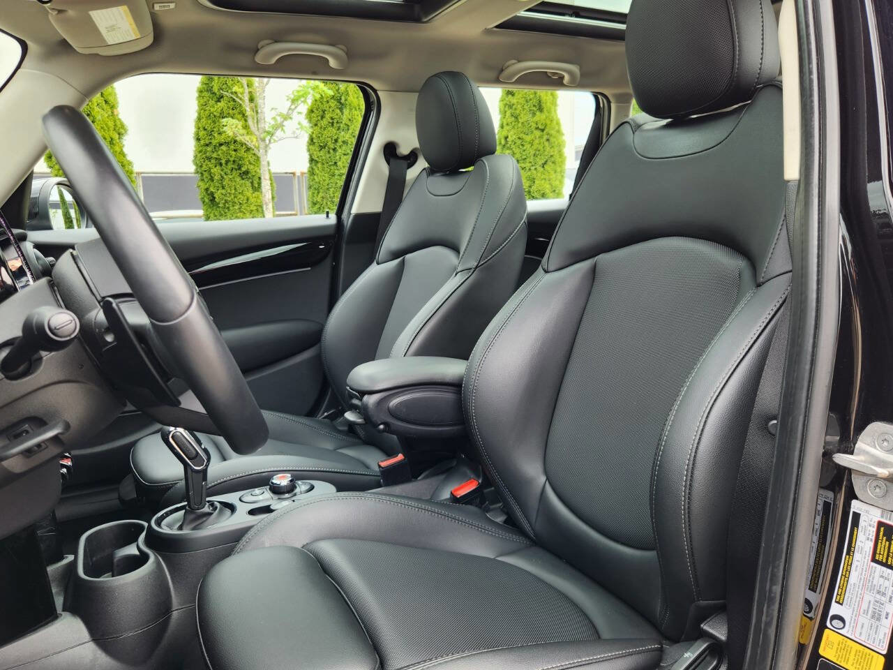 Used 2022 MINI Cooper S w/ Premium Package image 18