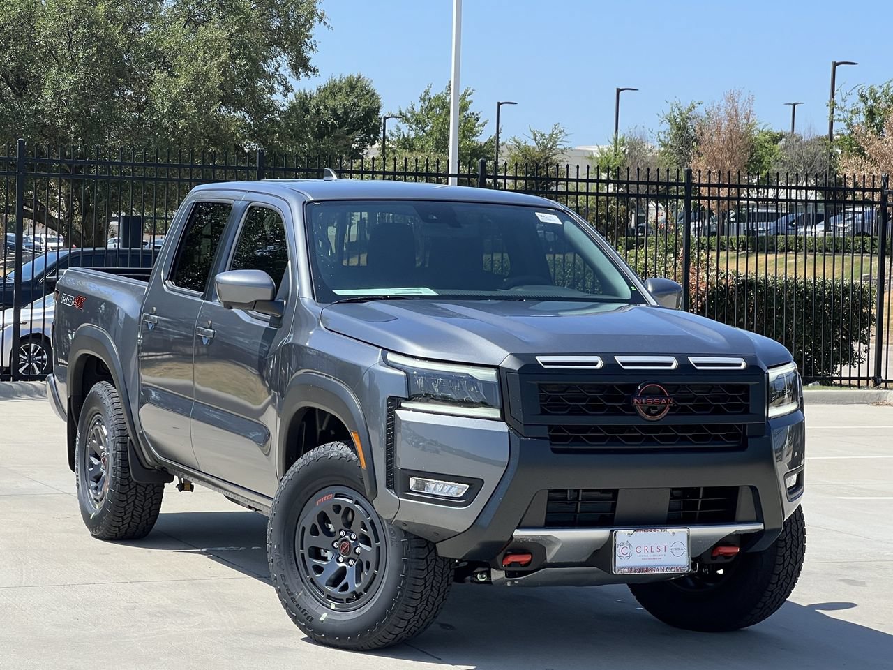 New 2026 Nissan Frontier PRO-4X w/ Pro-4x Convenience Package AWD/4WD image 2