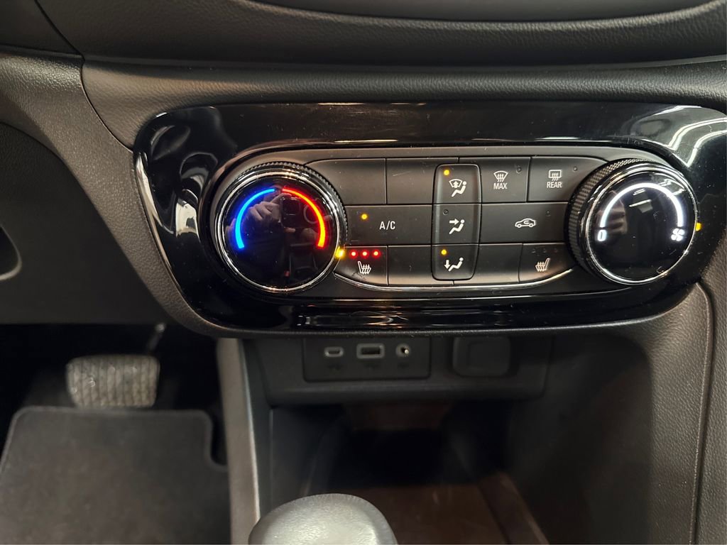 Used 2023 Buick Encore GX Preferred w/ Cold Weather Comfort Package image 28