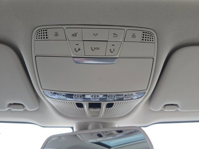 Used 2019 Mercedes-Benz GLC 350e 4MATIC image 18