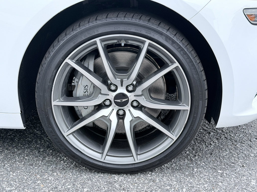Used 2025 Genesis G70 2.5T AWD/4WD image 36