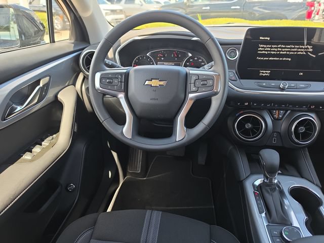 New 2026 Chevrolet Blazer LT w/ Convenience Package AWD/4WD image 9