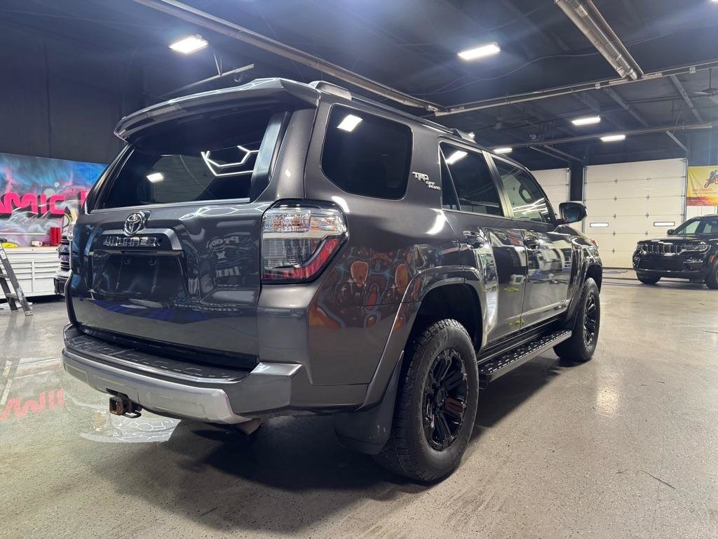 Used 2019 Toyota 4Runner TRD Off-Road AWD/4WD image 6