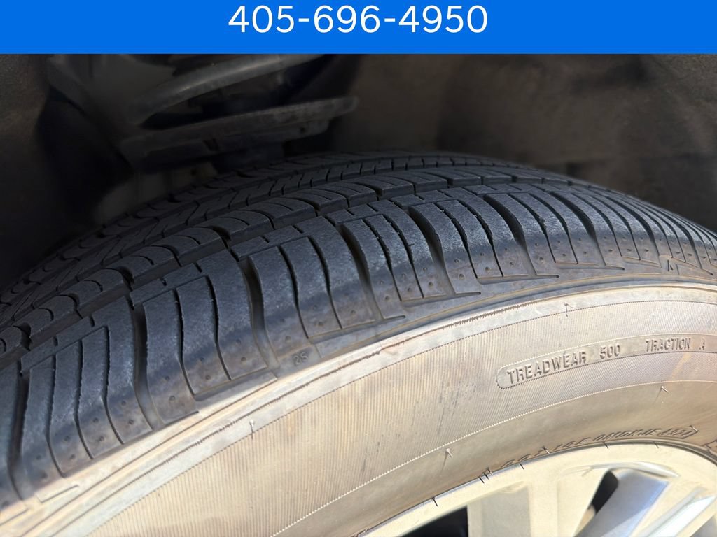 Used 2022 Ford Explorer XLT w/ Equipment Group 202A AWD/4WD image 30