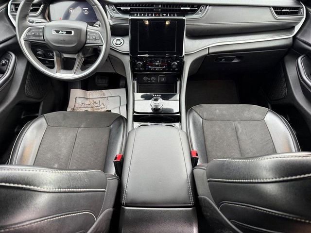 Certified 2023 Jeep Grand Cherokee L Laredo image 15