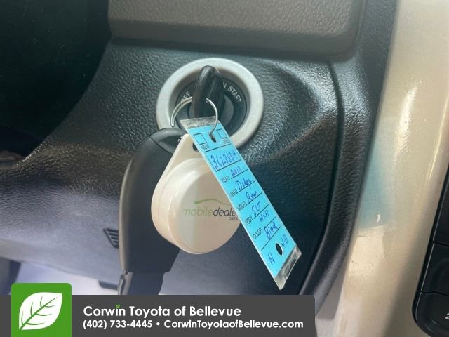 Used 2013 RAM 1500 Classic SLT w/ SLT Plus D￩cor Group image 29