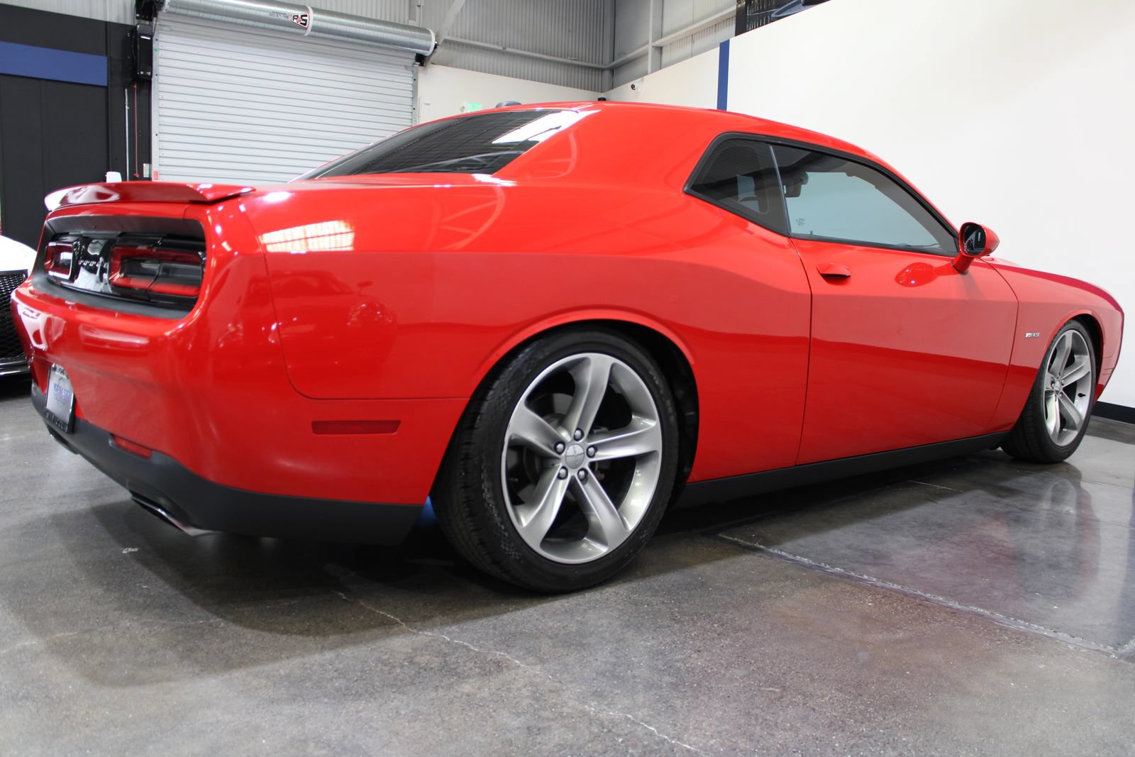 Used 2015 Dodge Challenger R/T w/ Quick Order Package 28B R/T RWD image 12