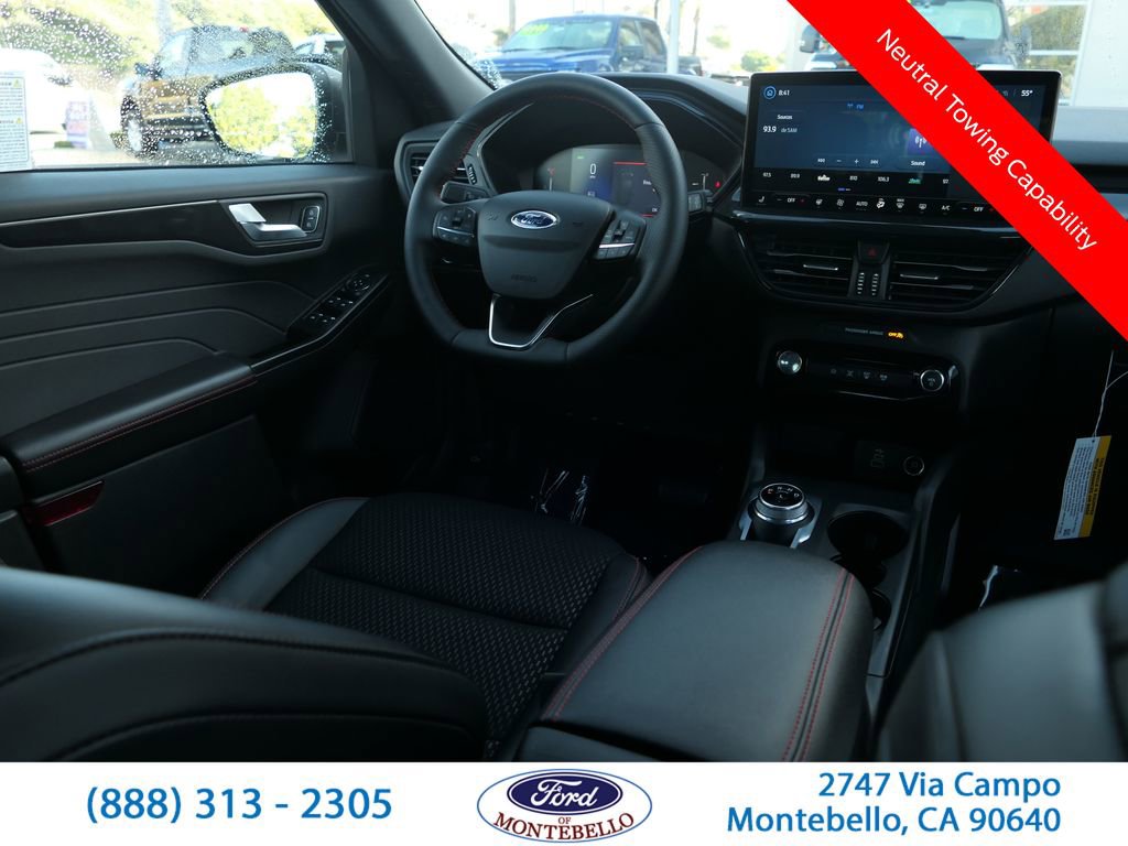 Used 2025 Ford Escape ST-Line w/ Equipment Group 301A image 25