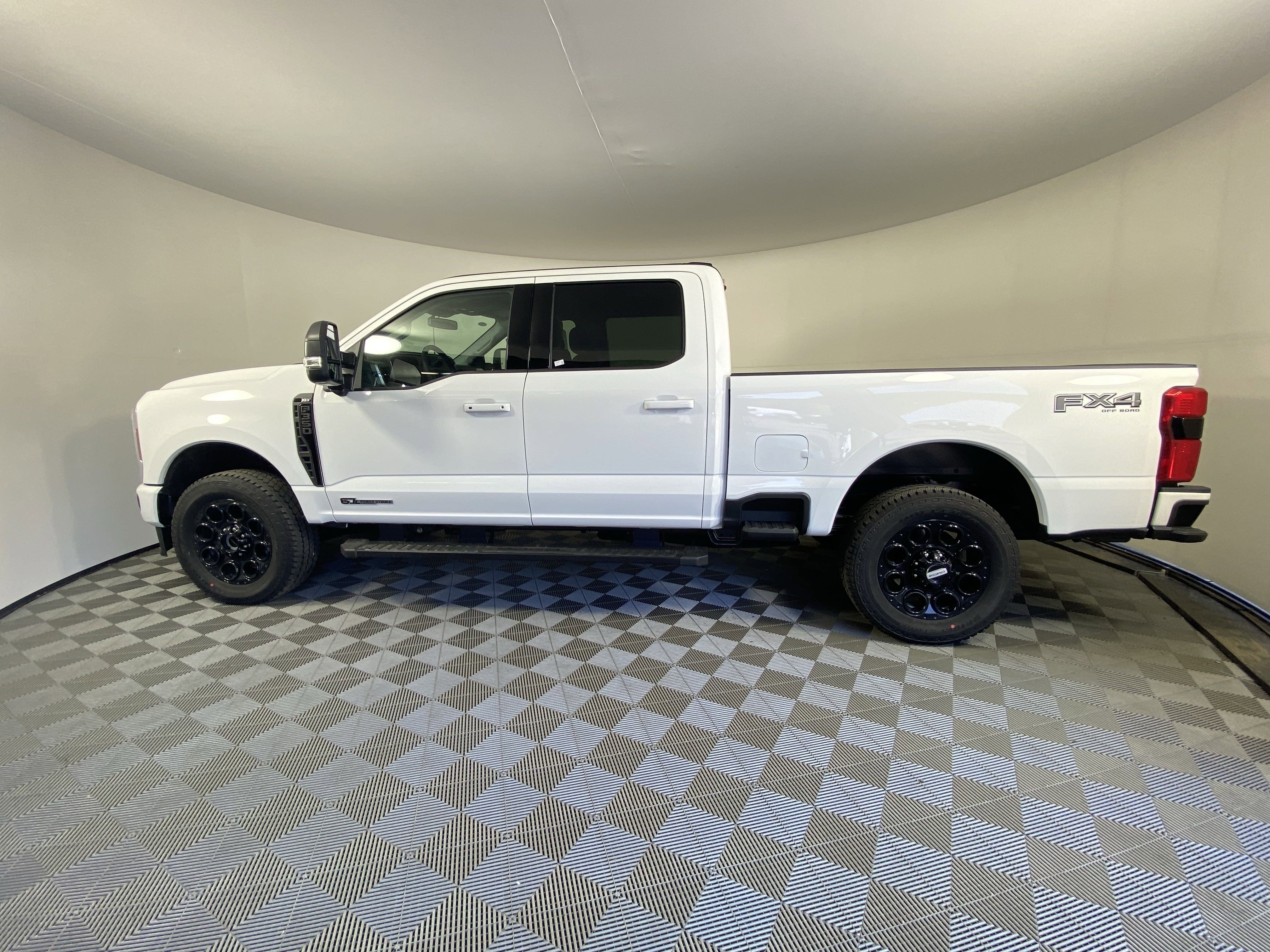 New 2025 Ford F350 XLT w/ Black Appearance Package image 2