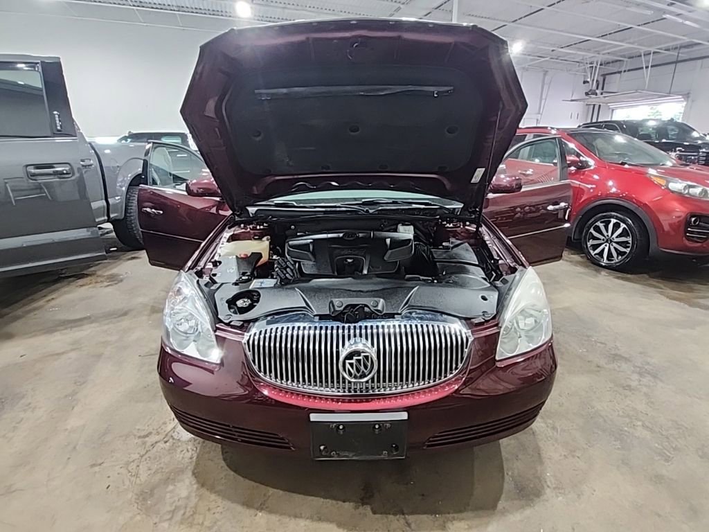 Used 2007 Buick Lucerne CXL w/ Luxury Package FWD image 37