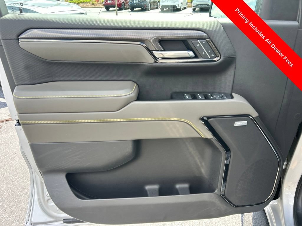 Used 2022 Chevrolet Silverado 1500 ZR2 w/ Technology Package AWD/4WD image 4