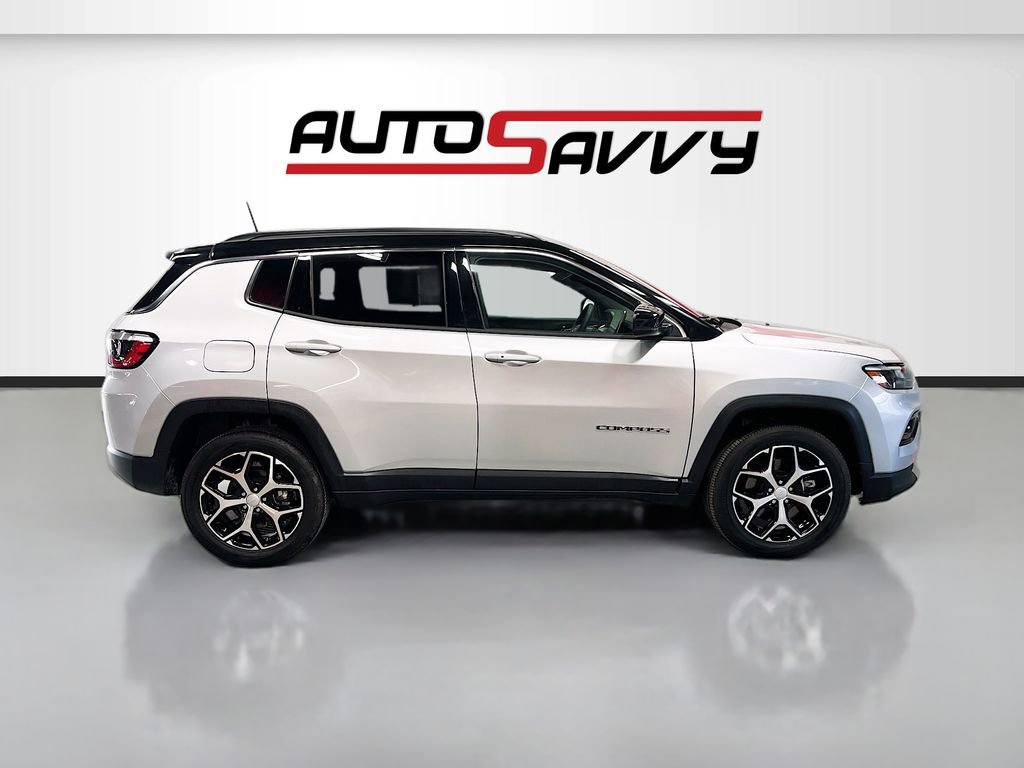 Used 2024 Jeep Compass Limited AWD/4WD image 8